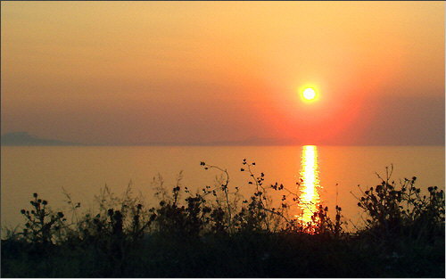 Scaleta: Sundown over the bay